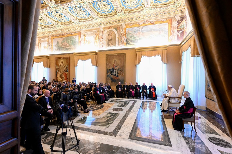 Vatican_City_j_Consistory_Hall_Audience_for_the_XXVII_General_Assembly_20_February_2023_Fpa7yBbXwAA3oLx