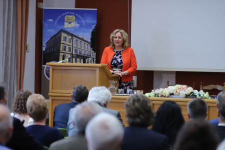 Prof. Dr. Márta Széll Prof. Dr. Márta Széll