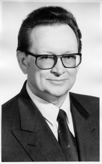 Prof. Dr. Papp Gyula