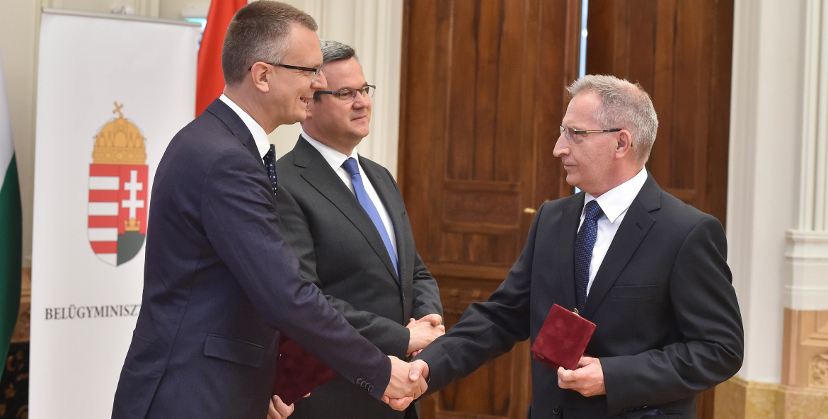 Tajti_Janos_Batthyany-Strattmann_Laszlo-dija_keskenyebb