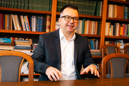 Prof. Dr. Martinek Tamás